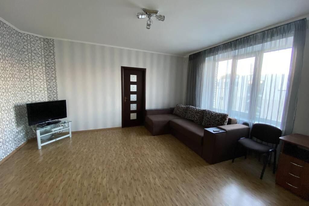 Podillia Modern Apartment Vinnytsia Bagian luar foto