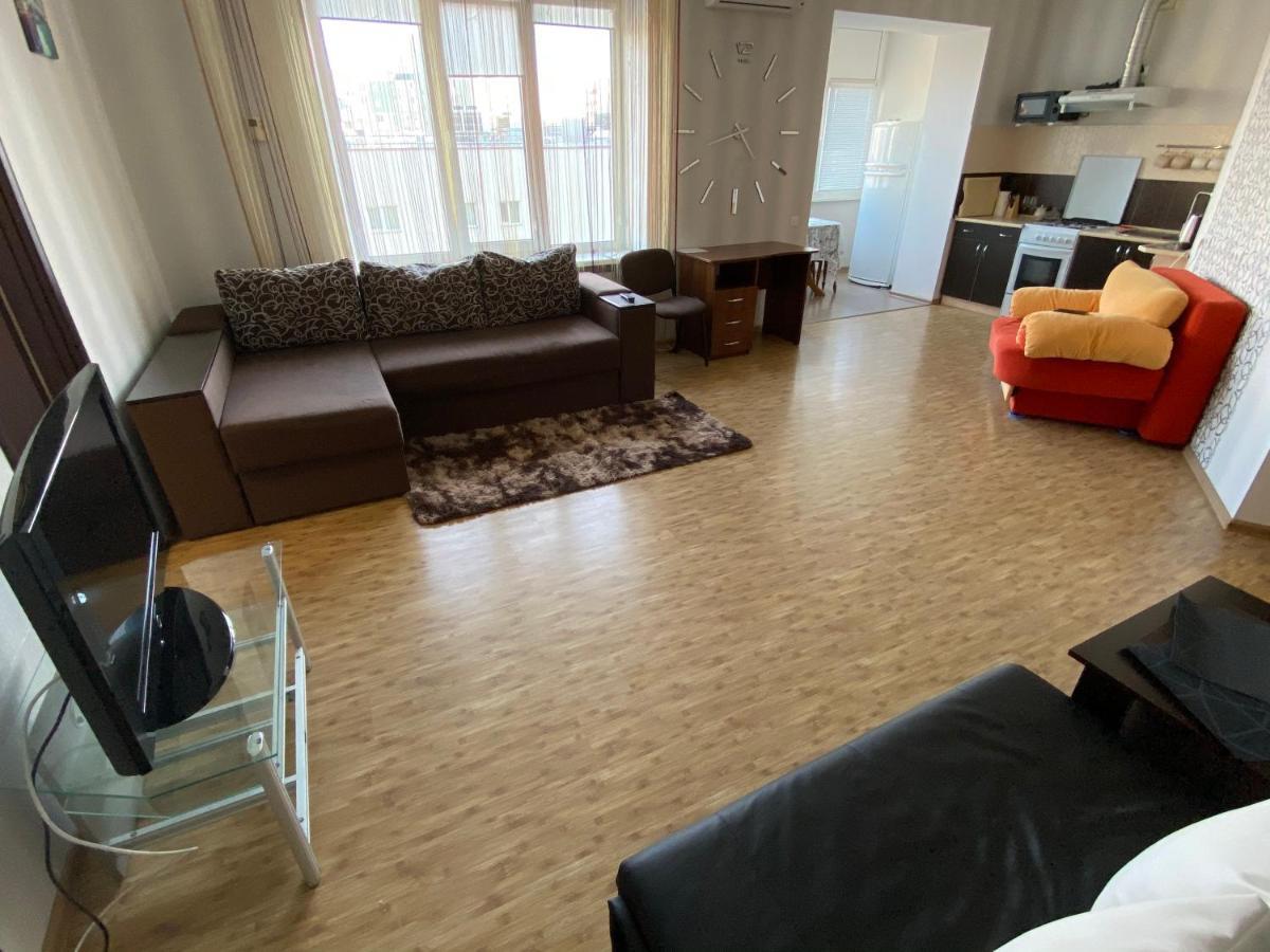 Podillia Modern Apartment Vinnytsia Bagian luar foto